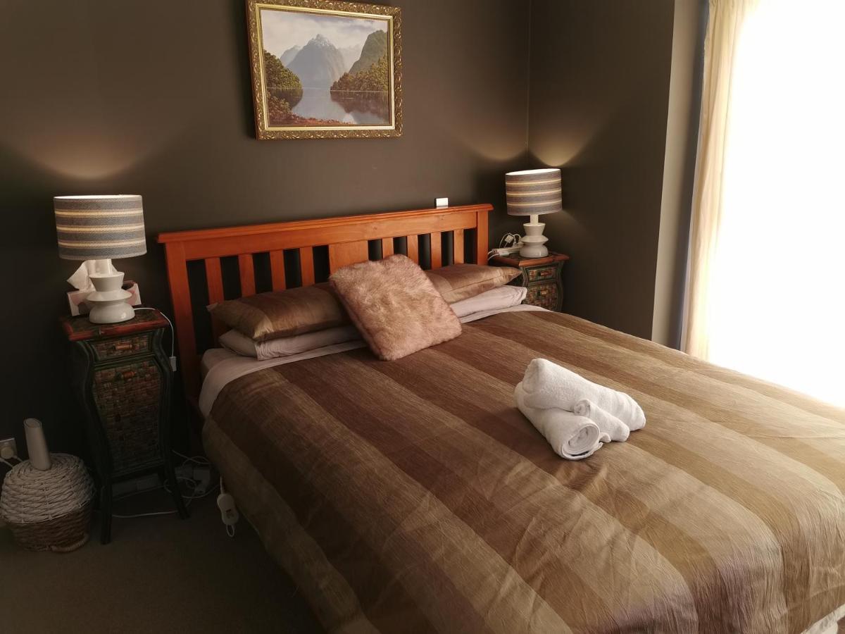Lake Taupo Holiday Home Extérieur photo