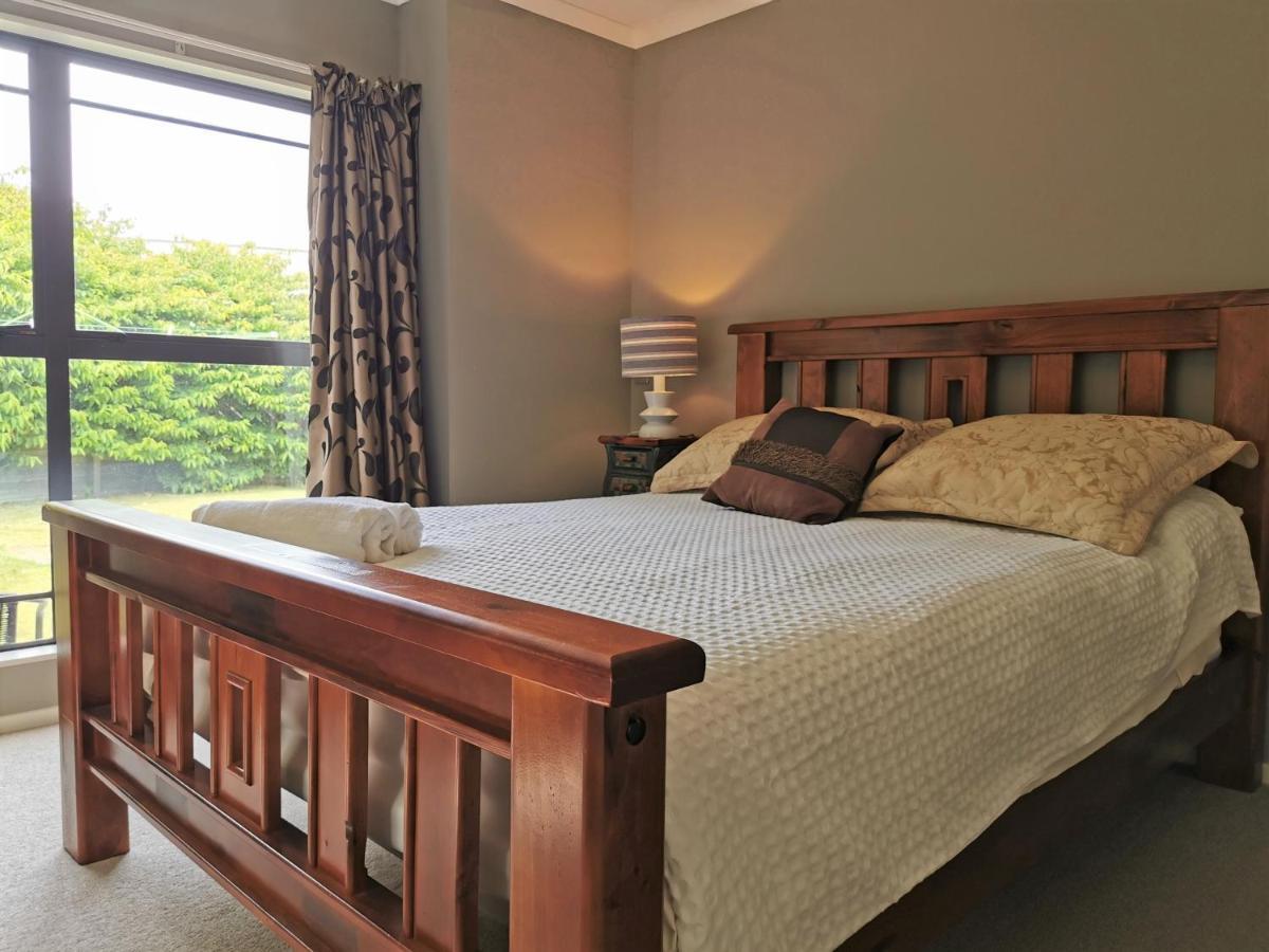 Lake Taupo Holiday Home Extérieur photo